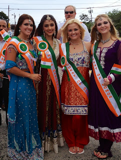 Aarti Chabria with Chelsea Clinton and Miss USA