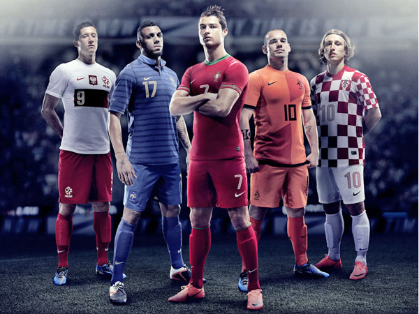 Nike presentó su linea de uniformes para la Eurocopa 2012