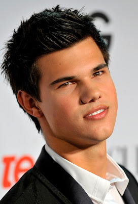 Beautiful Taylor Lautner Picture