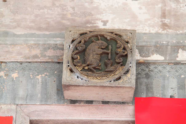 門印/抱鼓石-門當戶對-抱鼓石可分為螺蚌和如意兩種形