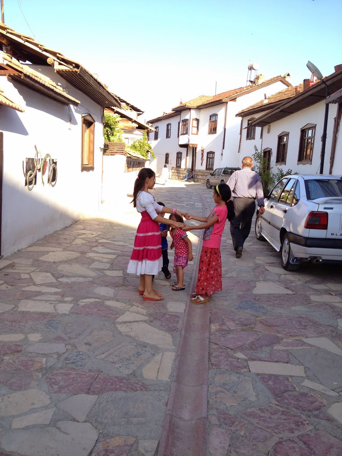 geziyorum cekiyorum turkiye nin en buyuk hoyuklerinden