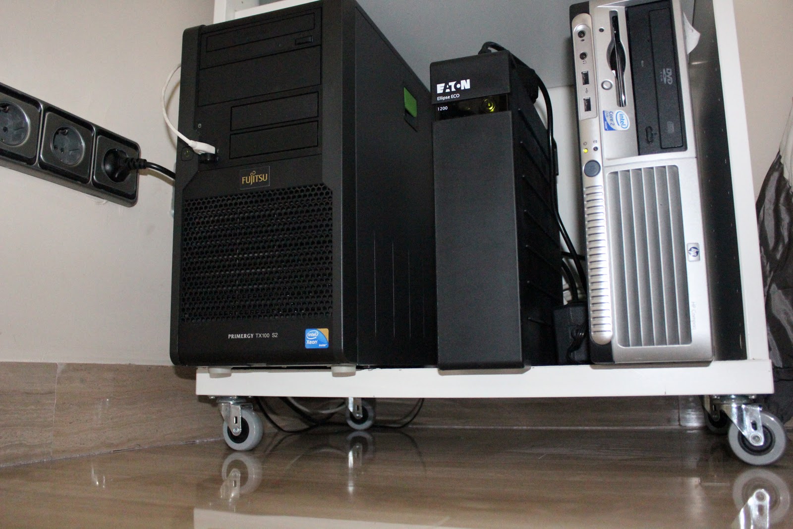 Construyendo un rack con una estantería del IKEA ~ Security By Default