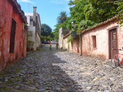 COLONIA , y la calle de los suspiros