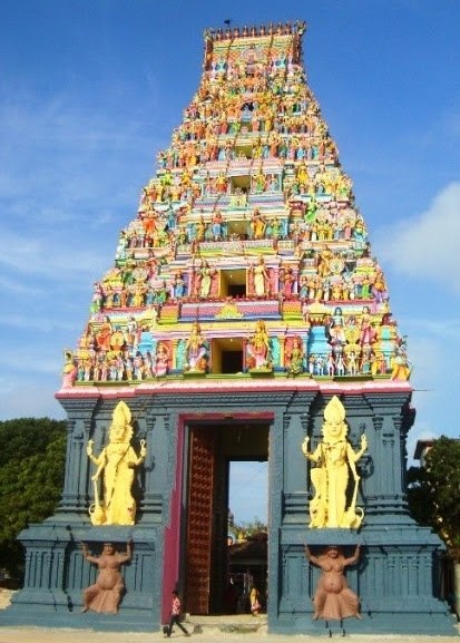 நயினாதீவு நாகபூசணி அம்மன் கோயில்