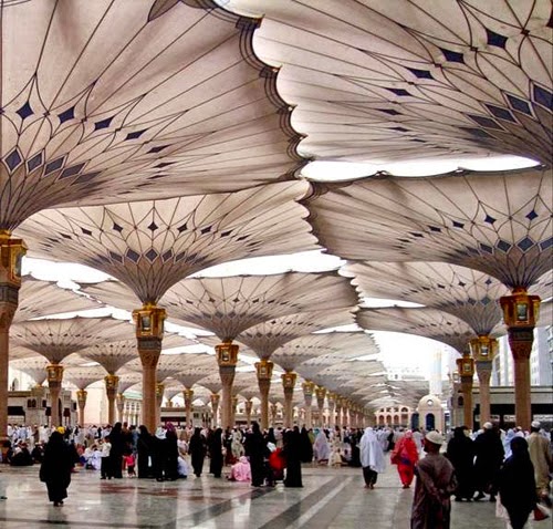 شاهدوا بالصور مظلات ساحات الحرم النبوي الشريف عن قريب!