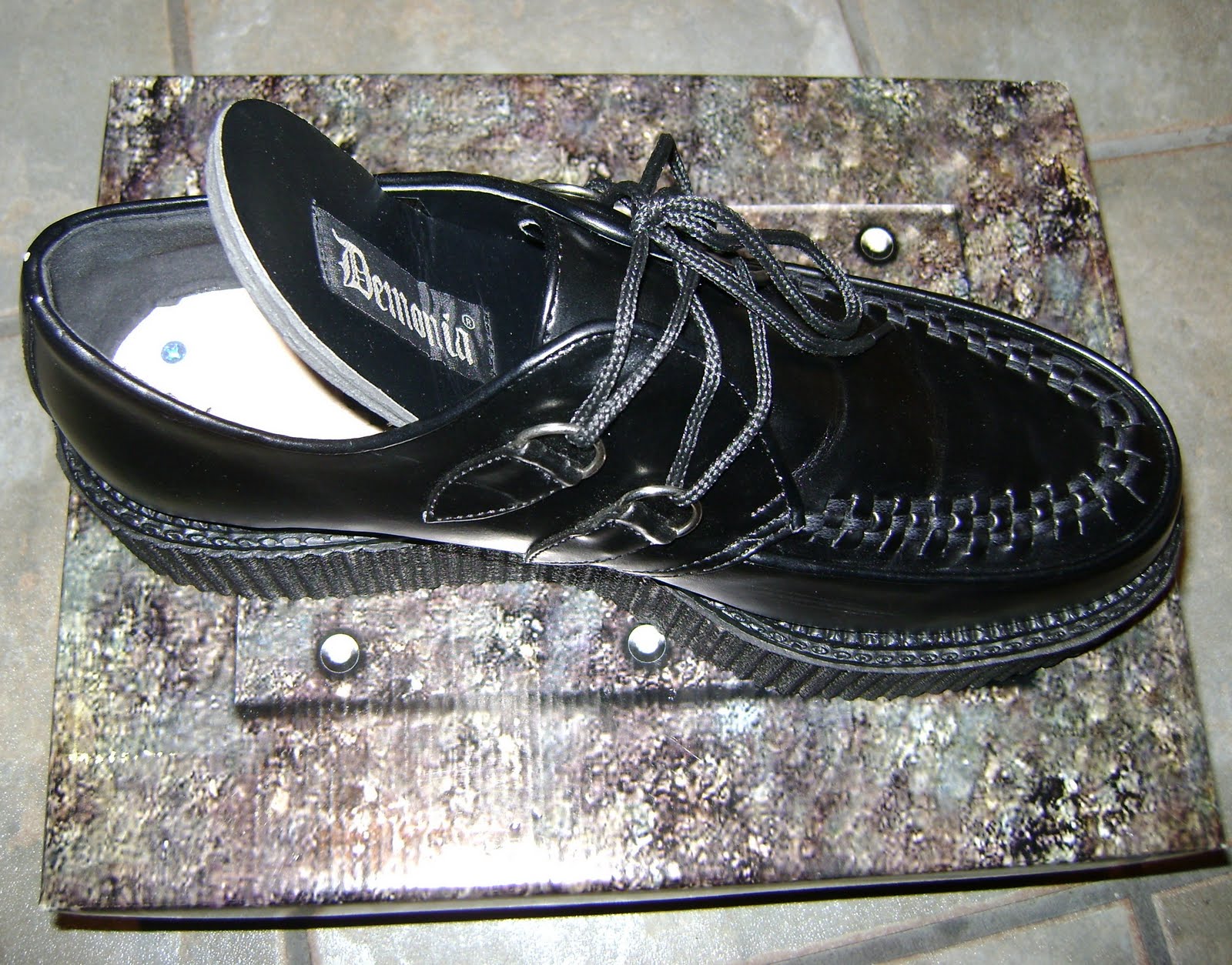 black 45 degree bracket