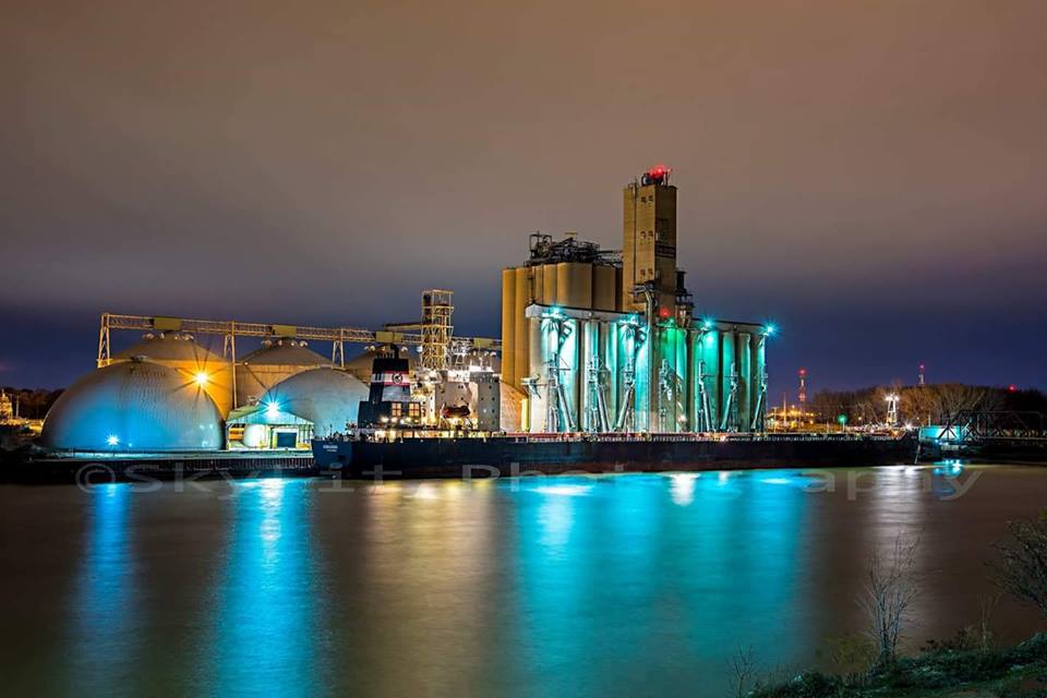 Towns and Nature Toledo, OH Andersons River Grain Elevator