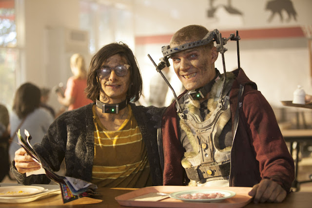 Freaks of Nature tem novos imagens da guerra dos Vampiros vs. Humanos vs. Zumbis vs. Alienígenas