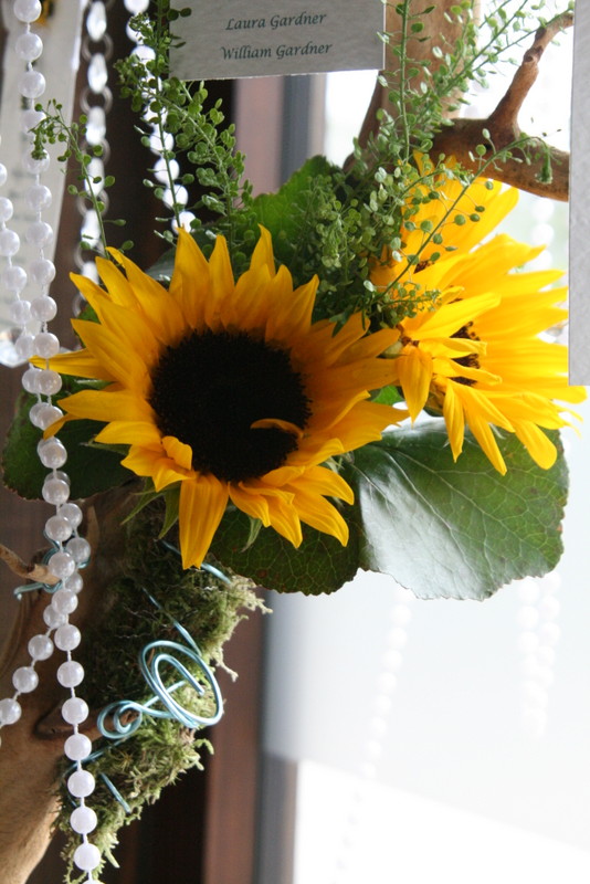 Sunflowers & Sunshine for Helen & Stephen's Beautiful Turquoise