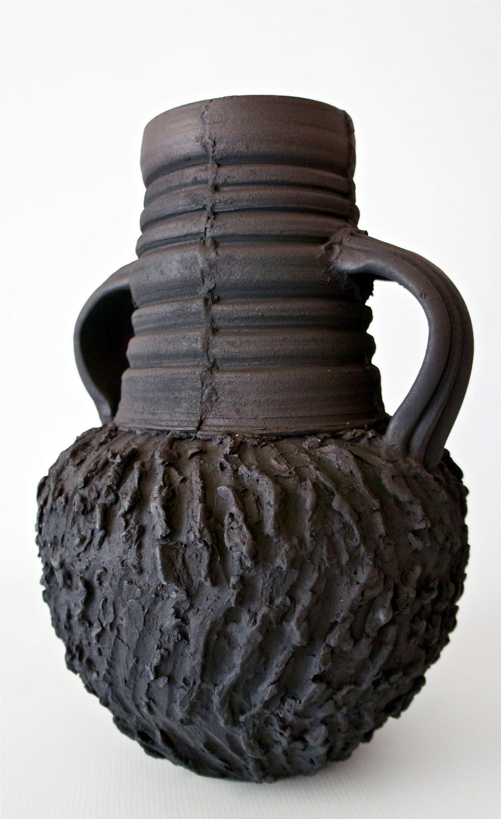 EUGENE HŐN CERAMIC ARTIST Ceramics Southern Africa’s UltraFurn