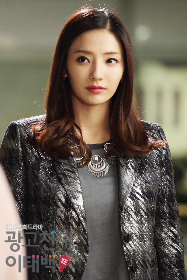 Han Chae Young gives birth to a baby boy :: Daily K Pop News | Latest K