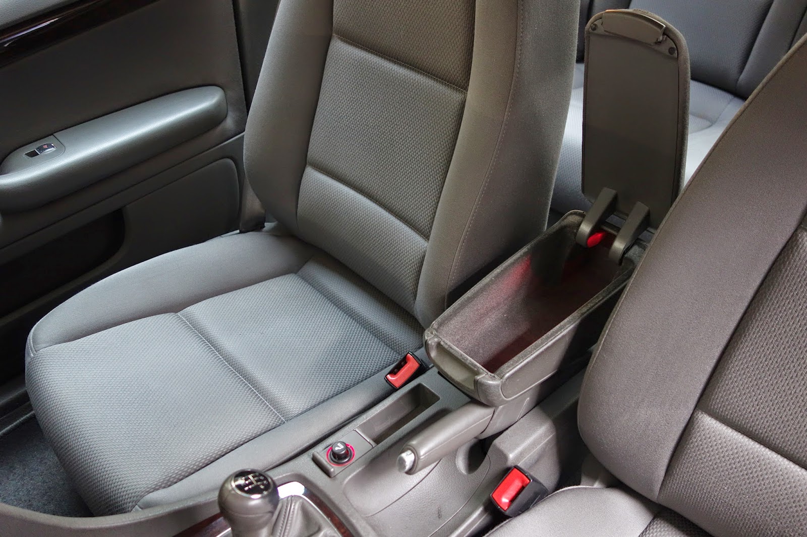 Autocoach D 233 P 244 T Vente Automobile Paris Audi A4 1 9l Tdi
