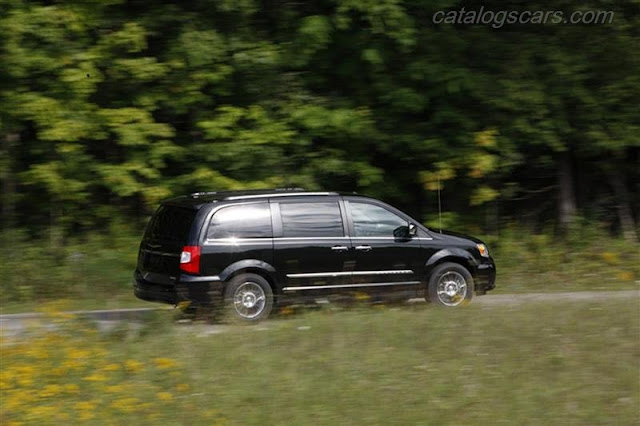 Price Of Chrysler Town And Country 2012 Cars News And