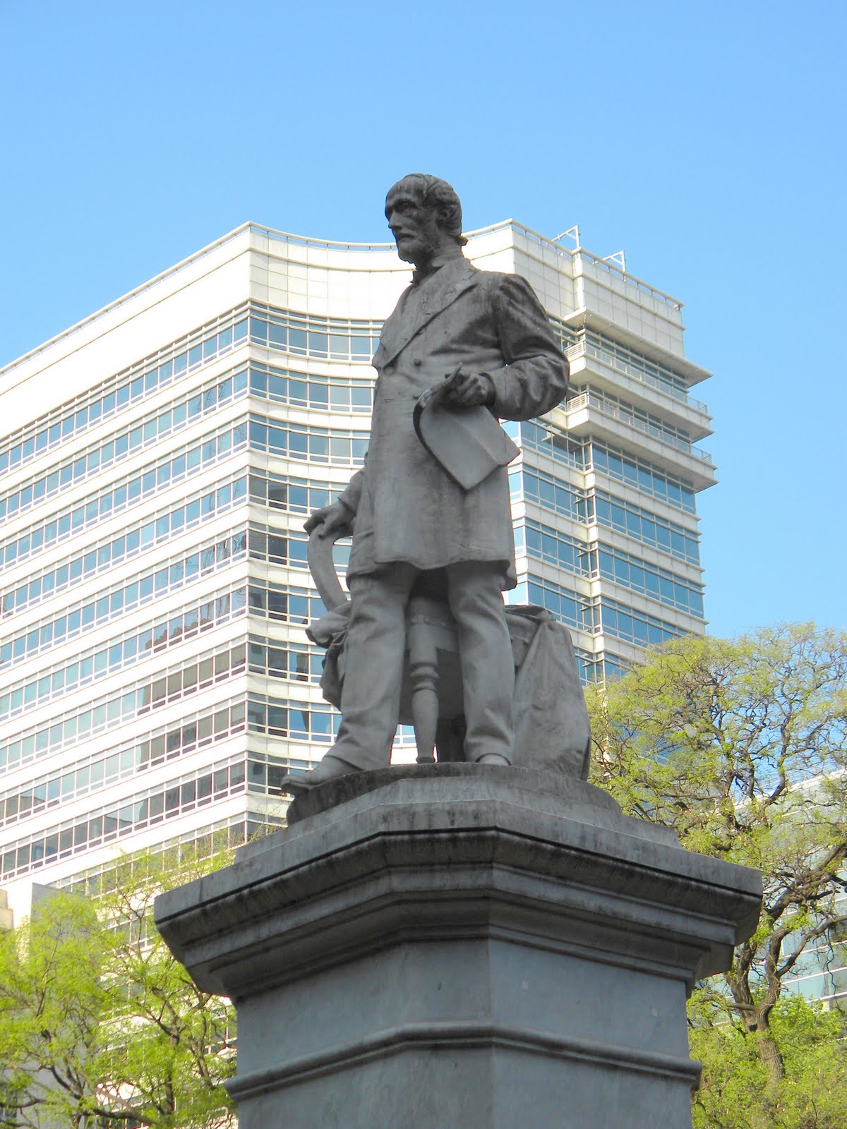 Escultores Italianos en Buenos Aires. Catálogo de Obras Giulio
