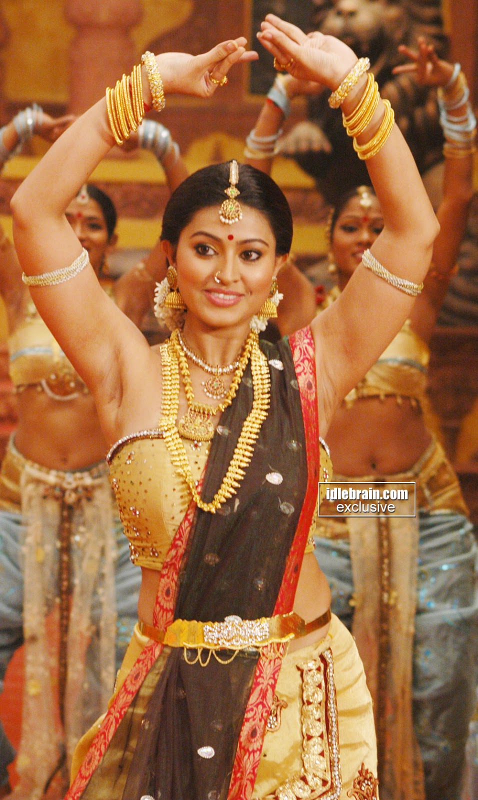 tamil serial actress tinky navel