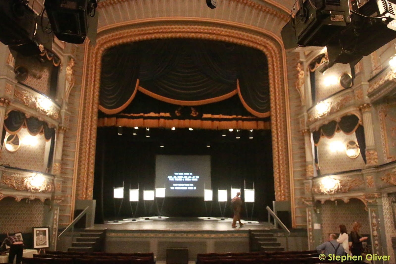 The North East Theatre Guide Review Freeze FRAME at Newcastle Tyne Theatre