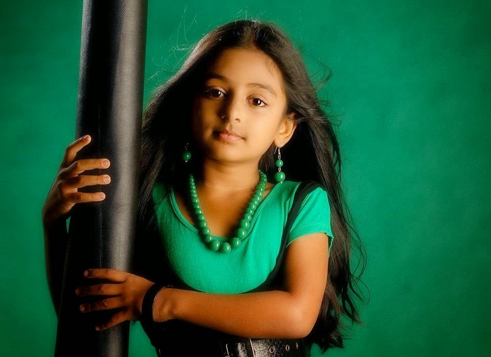 Drishyam Fame Little Girl "Esther Anil" Personal Photos