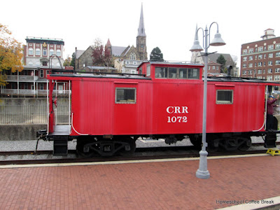 A Western Maryland Railroad Photojournal (Autumn Colors) on Homeschool Coffee Break @ kympossibleblog.blogspot.com #railroad #steamtrain