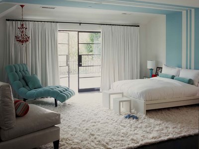 White Bedroom Ideas on White Bedroom Turquoise Striped Walls Chaise Lounge White Blue Jpg
