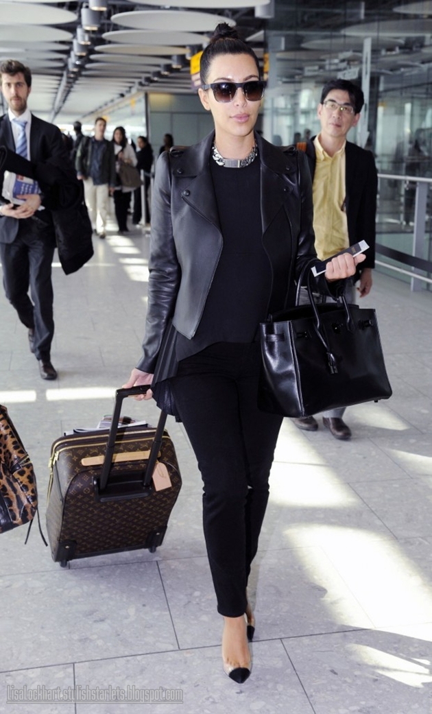 Airport Chic Kim Kardashian Stylish Starlets
