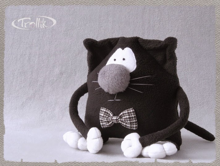 Игрушка кот Мягкая игрушка подушка из флиса кот