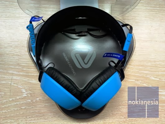 hands on nokia coloud boom headphones hs 530