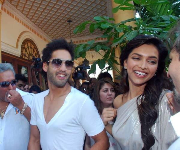 Deepika Padukone Siddharth Malya Eye Chemistry ~ Hot Gossip
