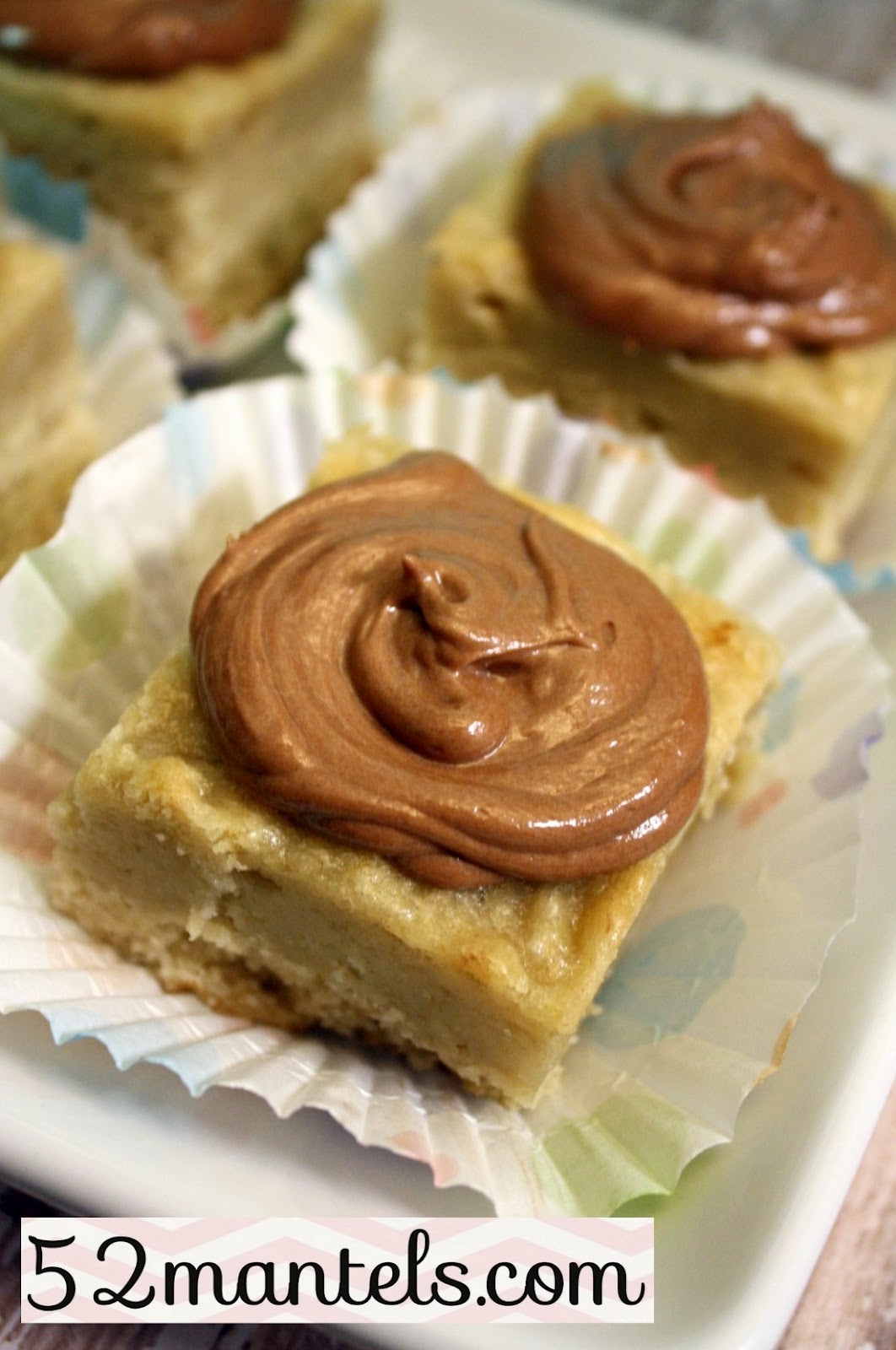 52 Mantels Banana Cookie Bars & Nutella Buttercream Icing