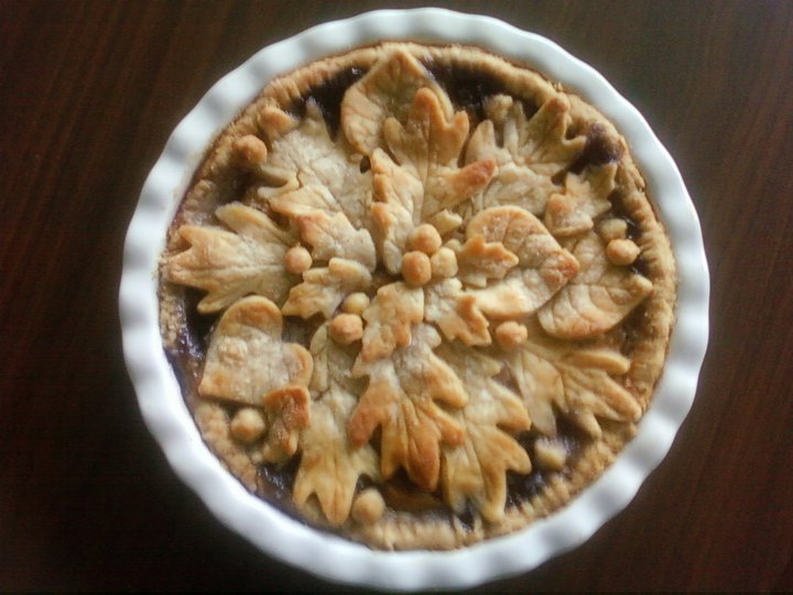 The Woolly Adventures of Paper Sparrow Attack of the Pies!