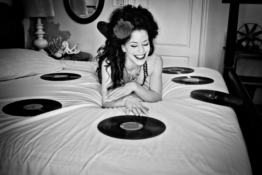 rockabilly boudoir shoot, amy winehouse inspiration