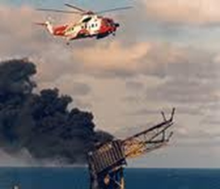 piper alpha Piper alpha: offshore platform in the north sea a massive explosion & fire occurred on july 8, 1988 226 men on board, 62 on night shift, most stayed in lq. piper alpha Piper alpha: offshore platform in the north sea a massive explosion & fire occurred on july 8, 1988 226 men on board, 62 on night shift, most stayed in lq.