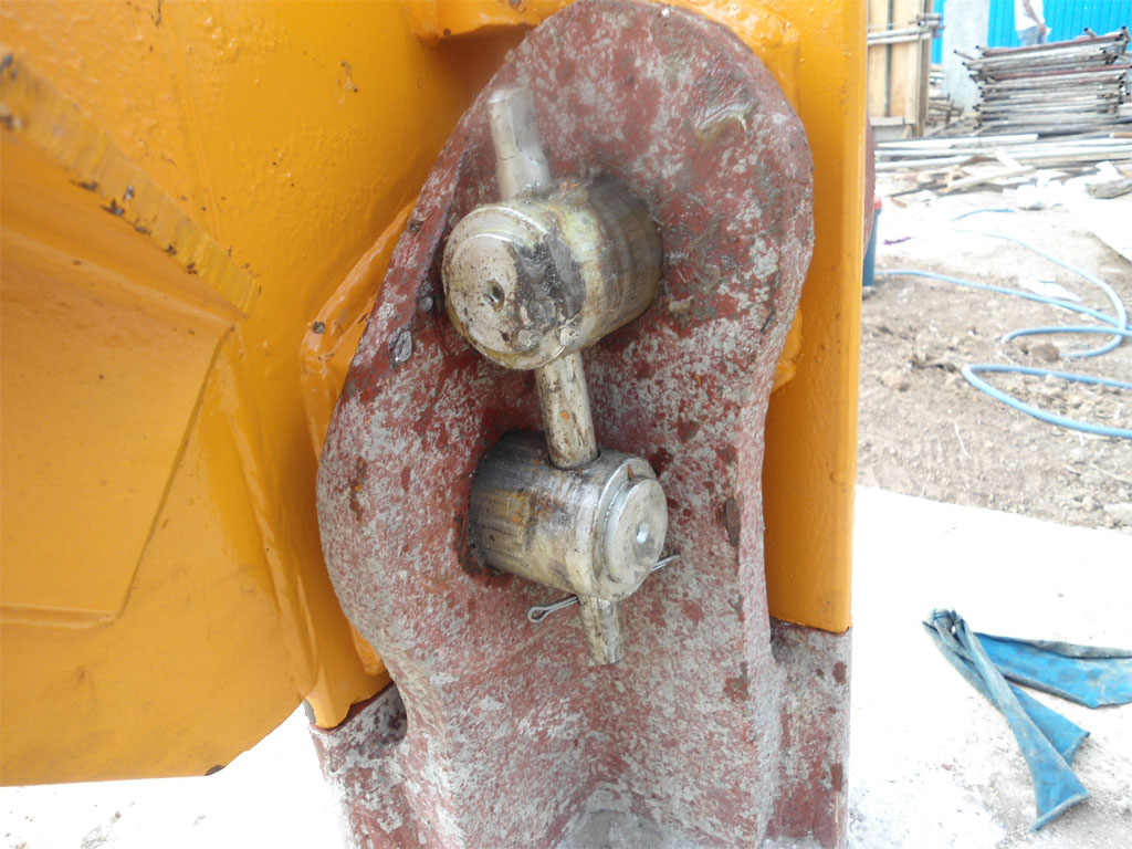 XCMG TOWER CRANE CONNECTION METHOD OF PINS OF FISH PLATE TYPE