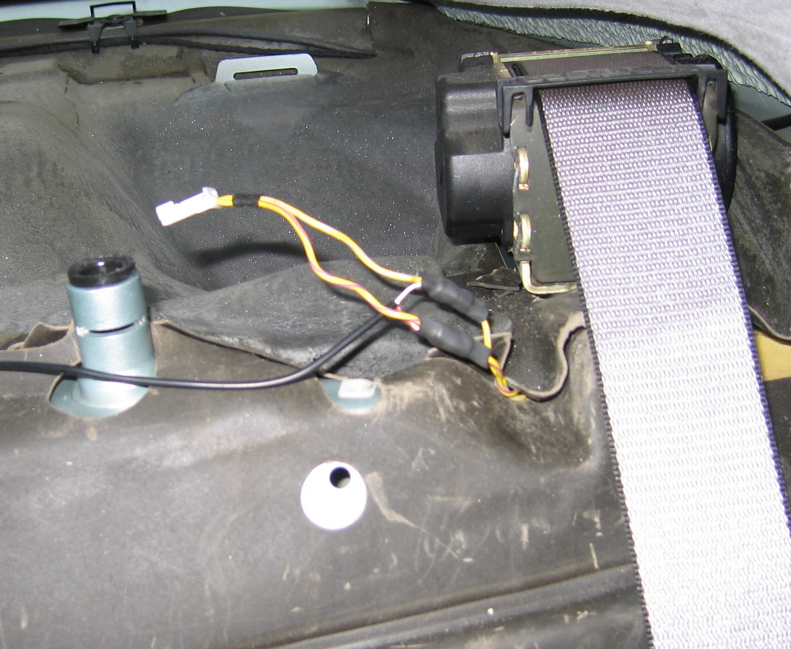 Beemer Lab [E39] Audio Wiring Amp/Subs into Standard HeadUnit