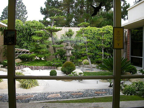 CASA DE FIN DE SEMANA by. ryue nishizawa