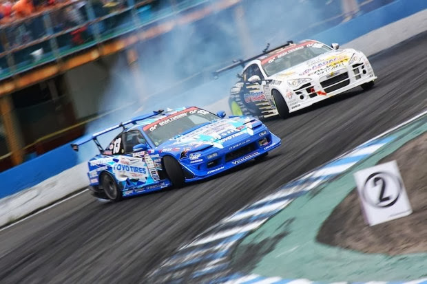 Daigo Saito D1GP Rd.3 @ Ebisu. An astounding drifting GIF