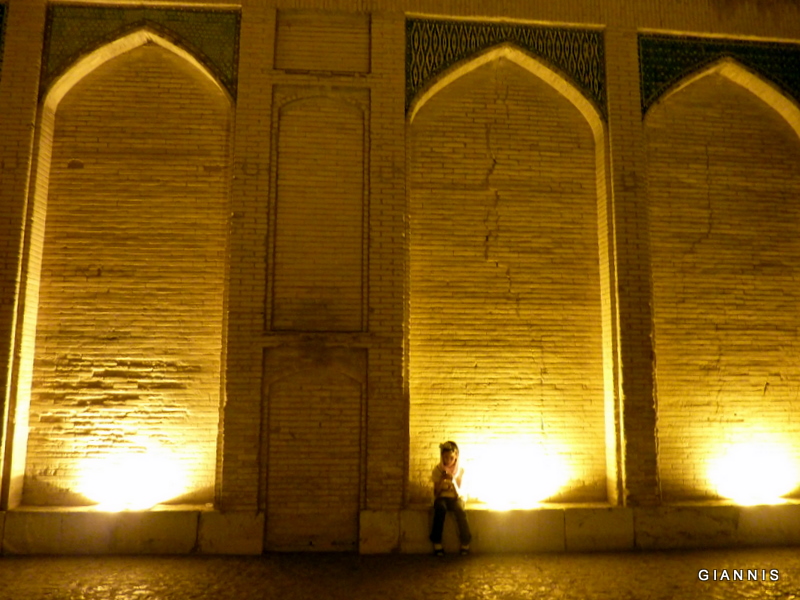 P1010236 Isfahan Bridge Iran.JPG
