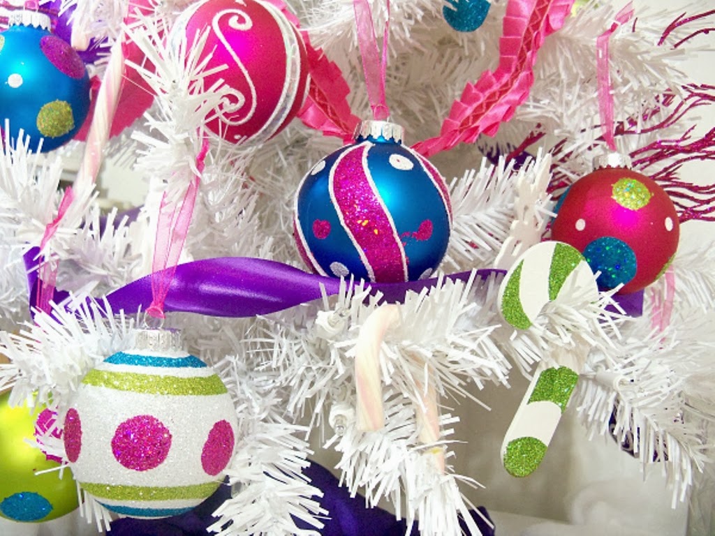 Cupcake Wishes &amp; Birthday Dreams: Party Styled Merry &amp; Bright