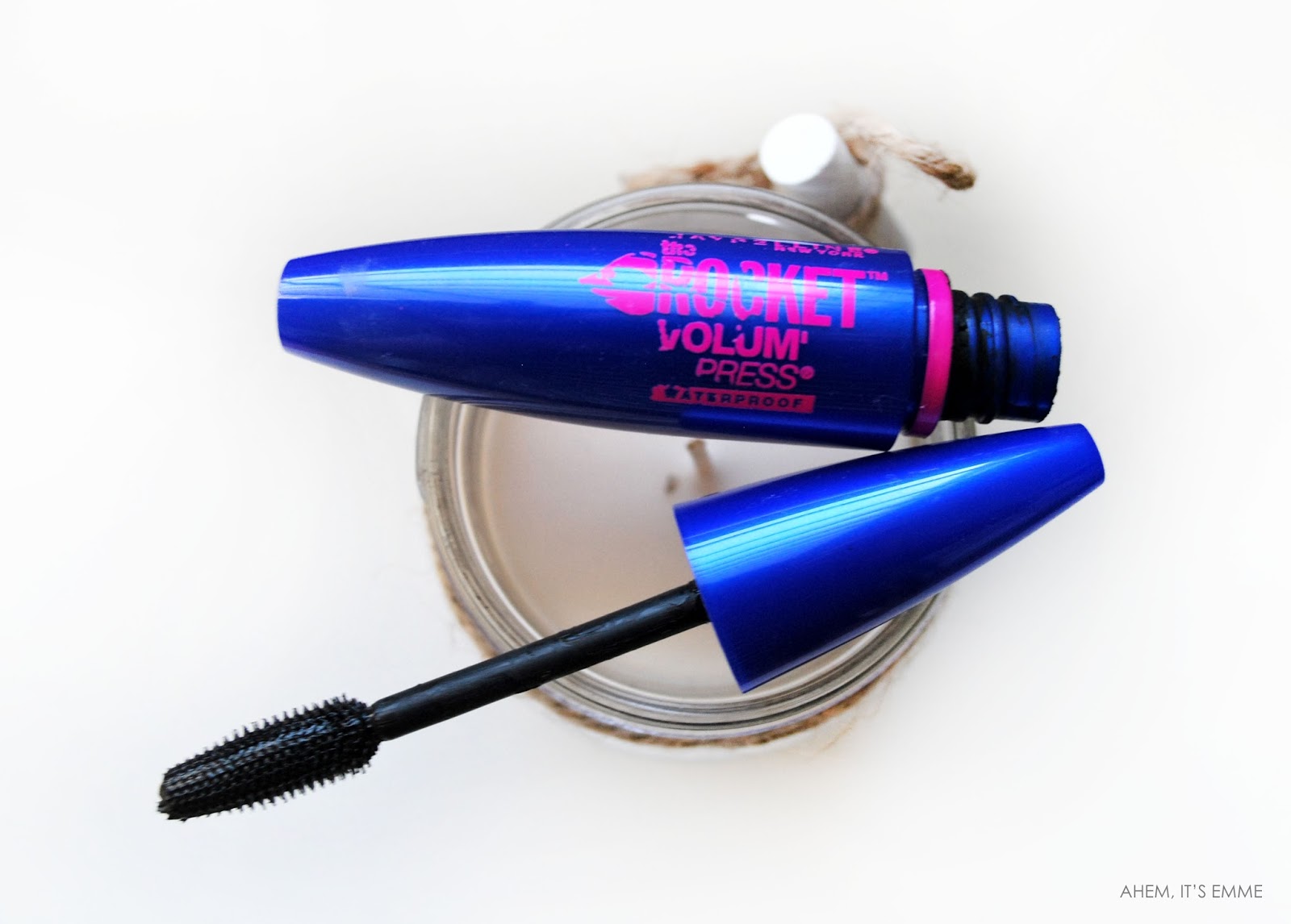 Mascara Meybelin rocket. Feedback on advantages and disadvantages Mascara Meybelin rocket. Feedback on advantages and disadvantages