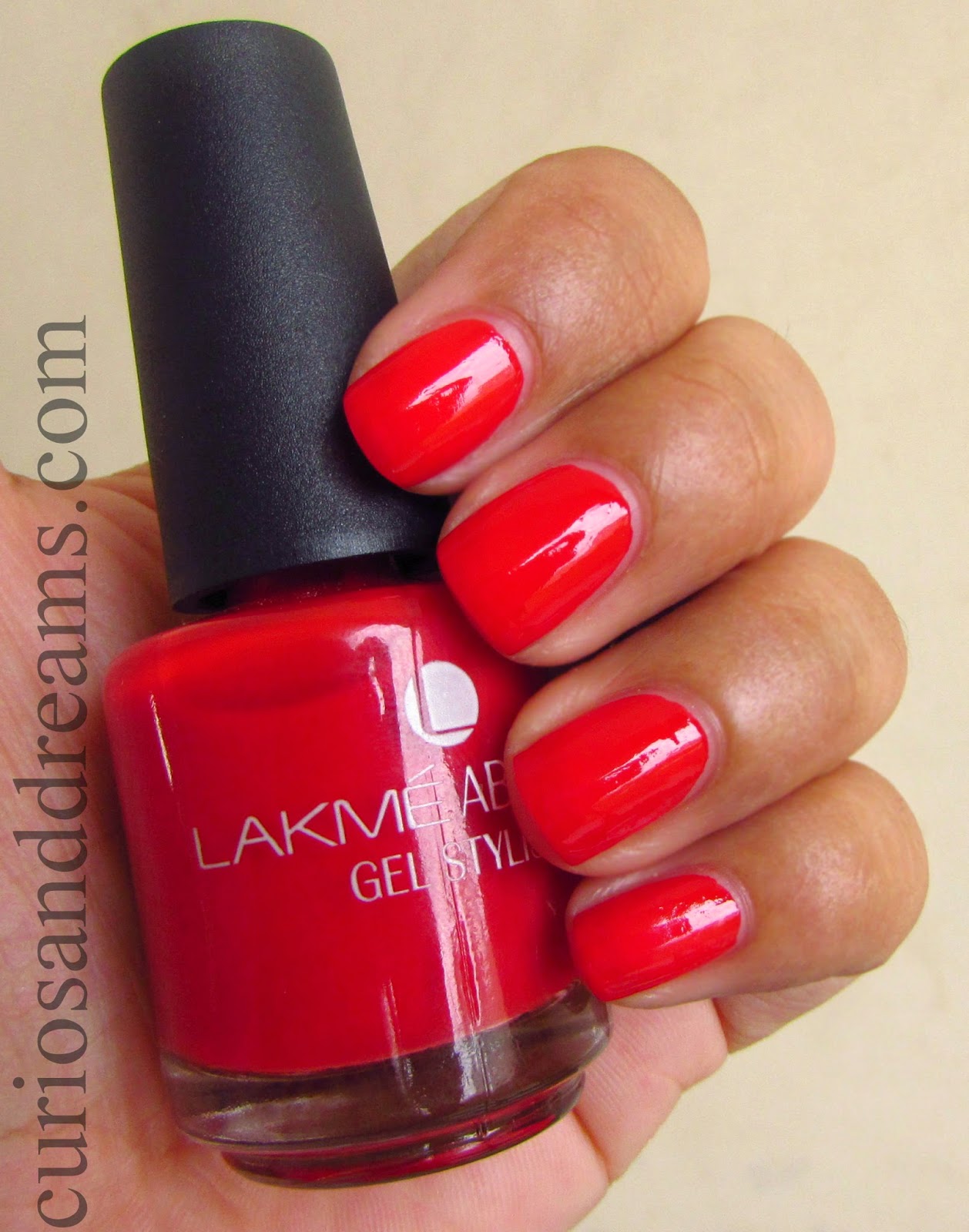 Curios and Dreams Makeup and Beauty Product Reviews Lakme Absolute