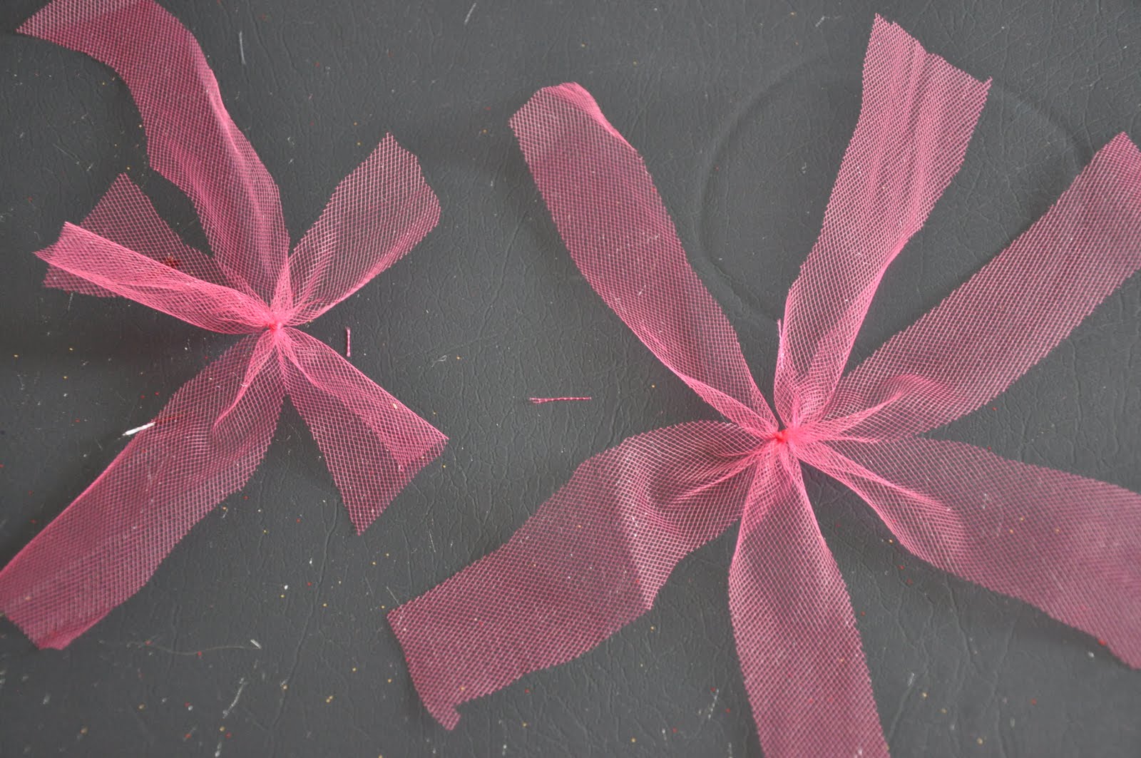 Sutherlands 20082012 Silk & tulle bow Tutorial