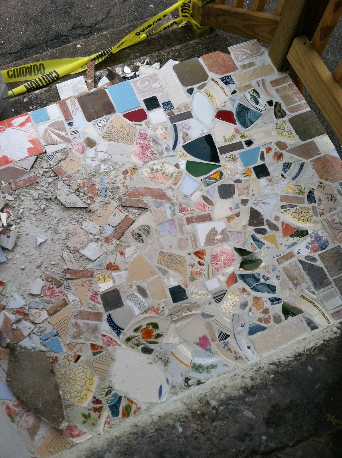 Learn the Art of Recycle What To Do With Broken Dishes?