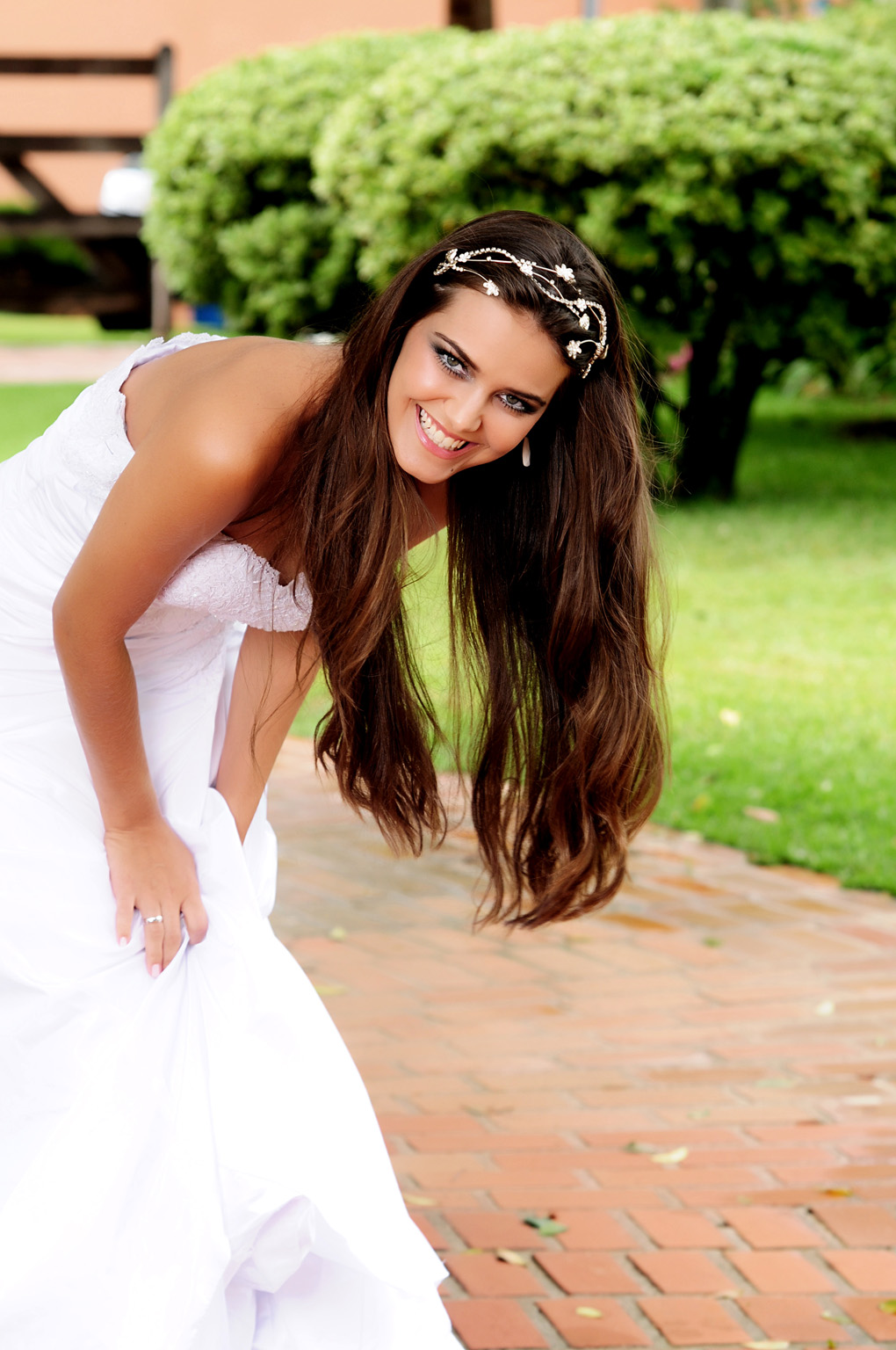 my It Woman Noiva Tiara em cabelo solto