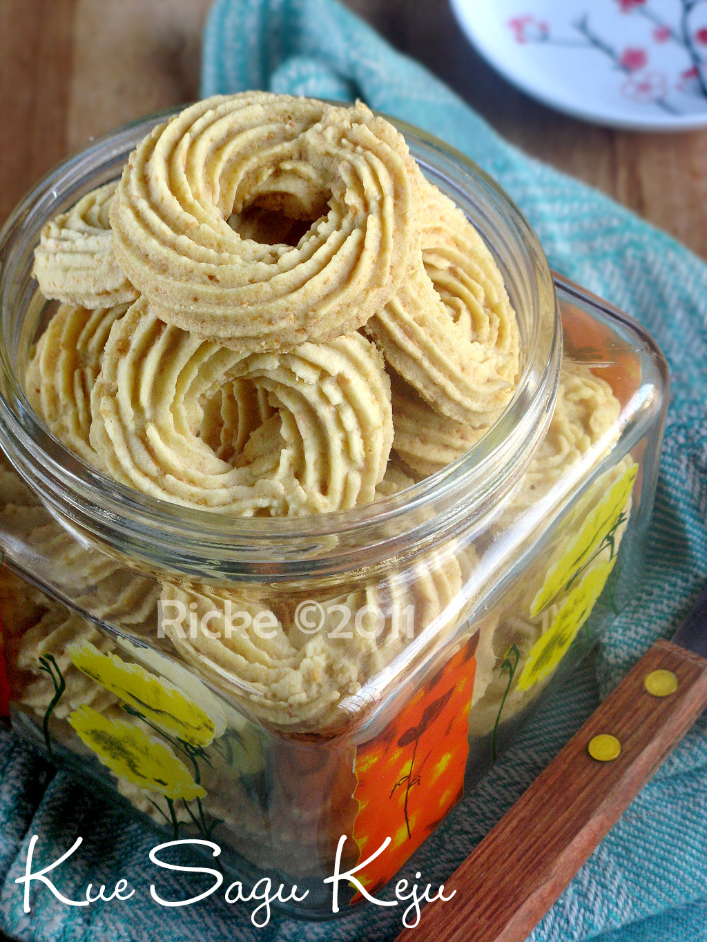 Just My Ordinary Kitchen… KUE SAGU KEJU Just My Ordinary Kitchen… KUE SAGU KEJU
