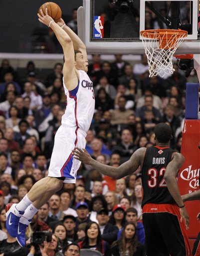 The NBA Slam Dunk Contest kevin durant dunks on kobe. The NBA Slam Dunk Contest