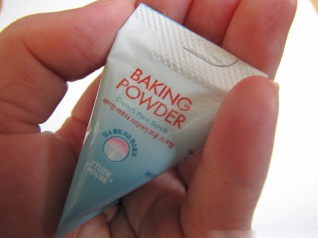 Etude House Indonesia Baking Powder Crunch Pore Scrub