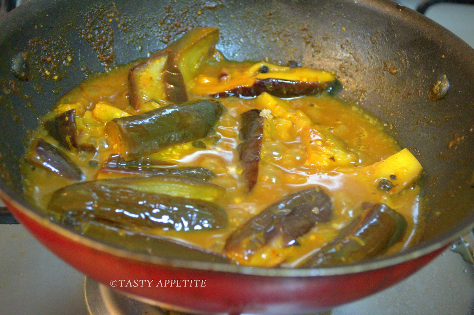 How to make Biryani Kathirikkai / Tangy Brinjal Gravy / An ideal side