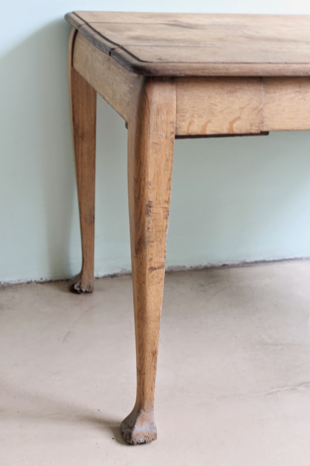 Mesa Reina Ana: Deco Marce Tienda