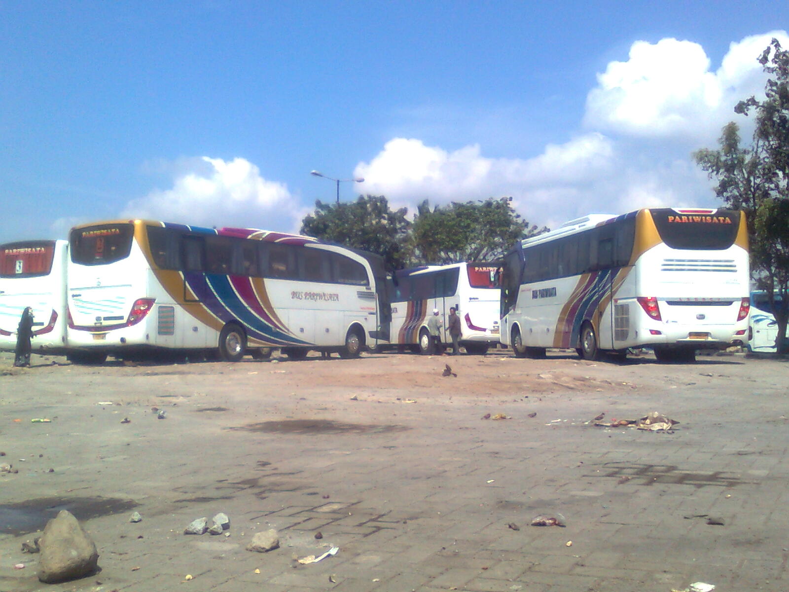 BIS (Bagiku Indah Selamanya....): Jackal Holidays Legacy SR-1 Mercedes