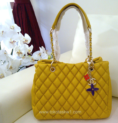 GALERY TAS KW 1: Tas Cantik Chanel Bubble Tote