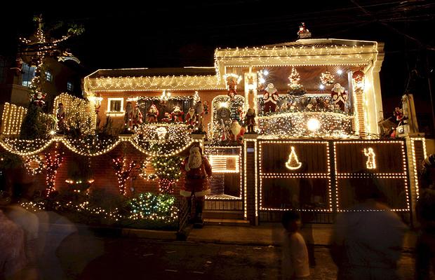 Christmas in brazil by ali belcher How the hell does this work?: Christmas Decorations Around The World